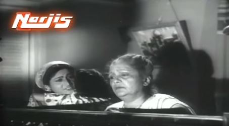 Two women have a chat