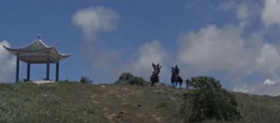 News arrives of an invasion