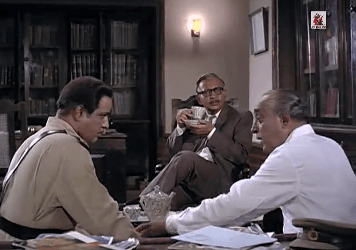 The doctor, the cop and the lawyer discuss the case