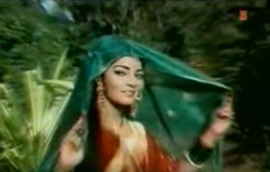 Dhaani chunri pehen sajke, from Hare Kaanch ki Chooriyaan