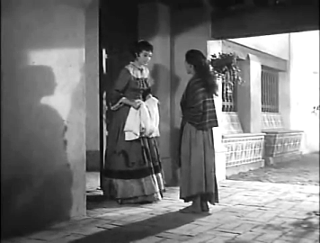 Dona Eulalia tell off Macario's wife