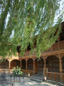 An inner courtyard at Naggar Castle.
