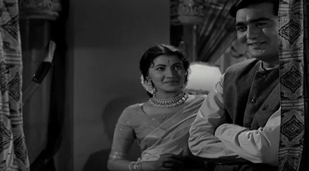 Ratna falls in love with Nirmal