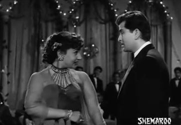 Mud-mudke na dekh, from Shree 420