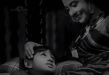 Supriya Choudhury in Khoya-khoya chanda, Door Gagan ki Chhaaon Mein